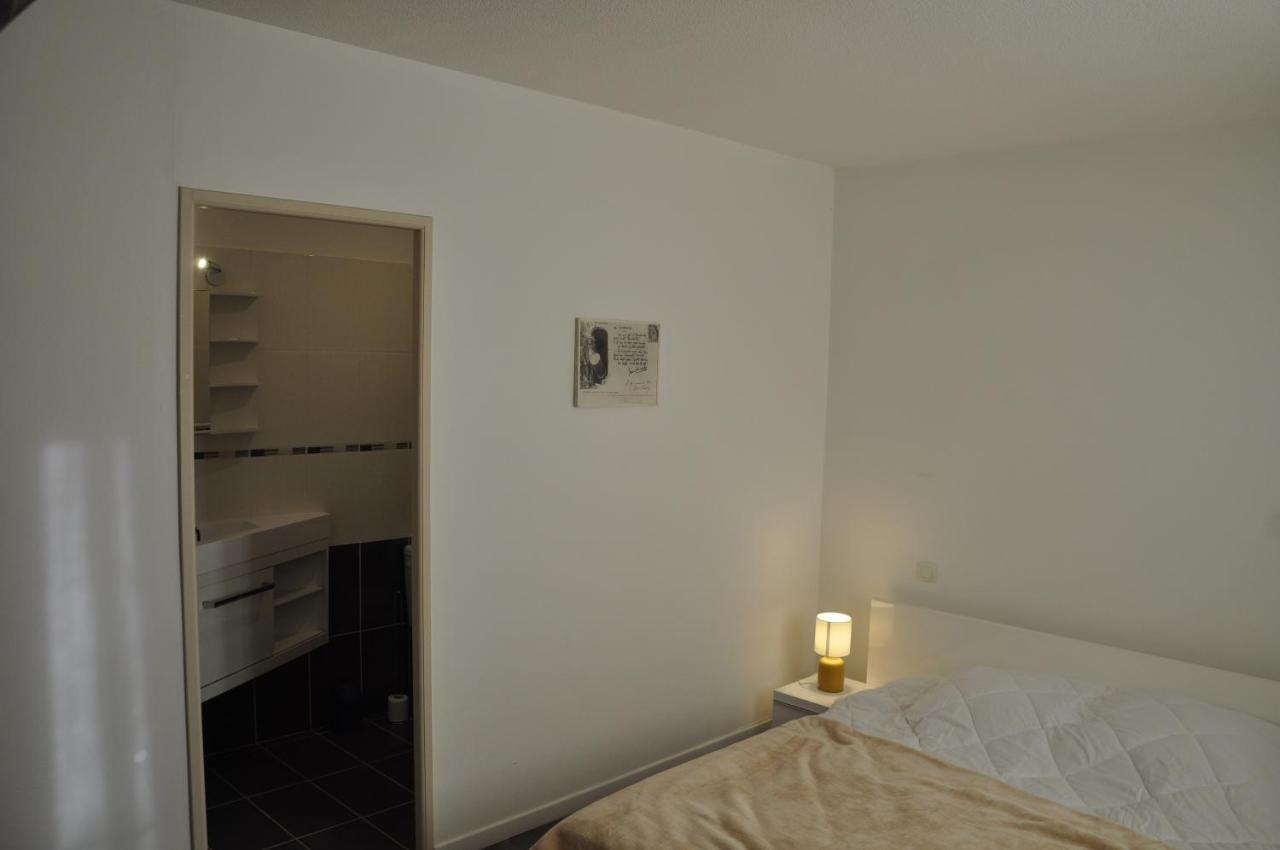Le Gite Des Cinq Cepages Fréjus Exterior foto